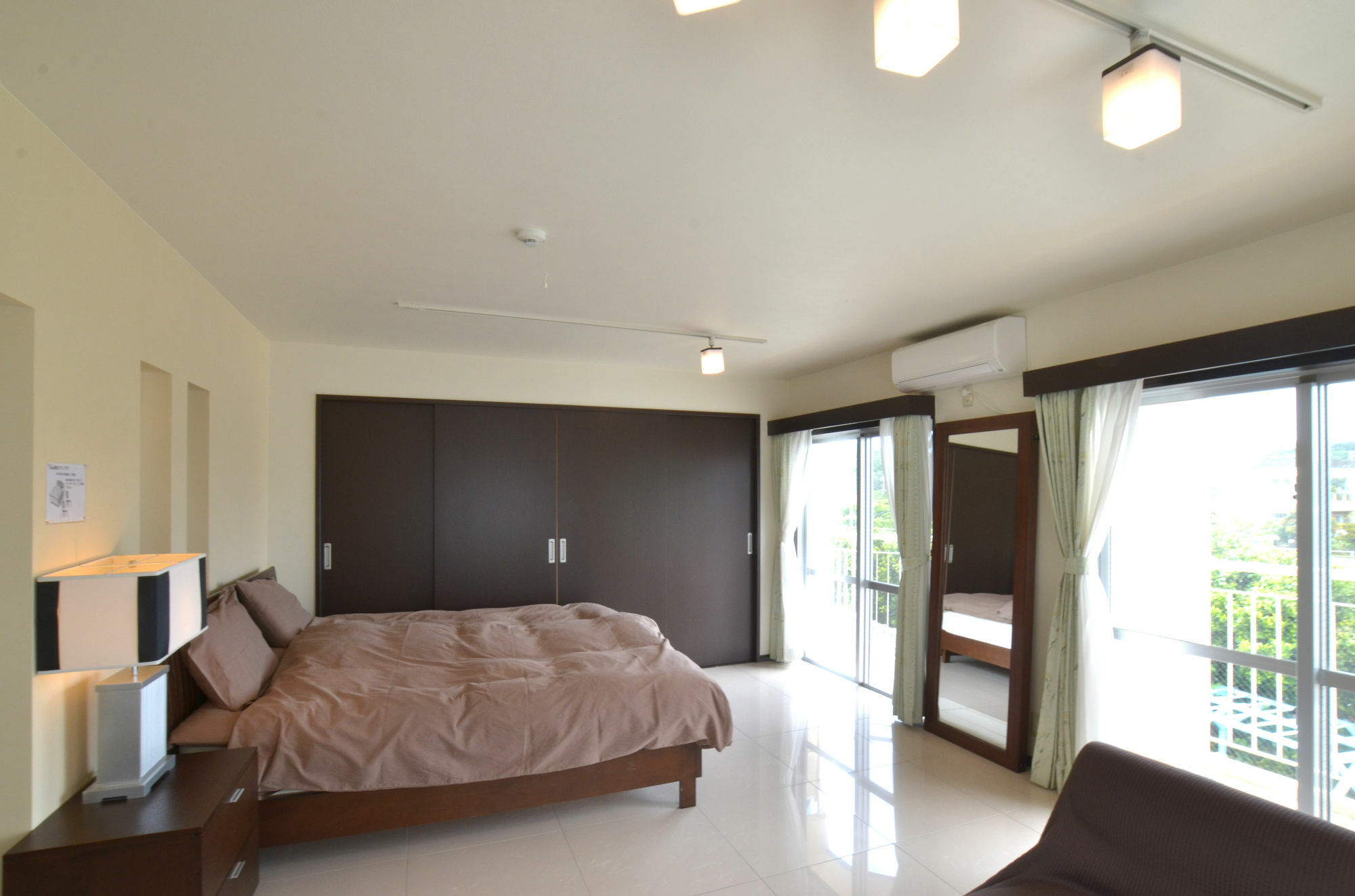 Condominium Ceaser Nakijin Eksteriør billede